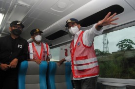 Alasan Menhub Tambah Jumlah Angkot Feeder di LRT Palembang