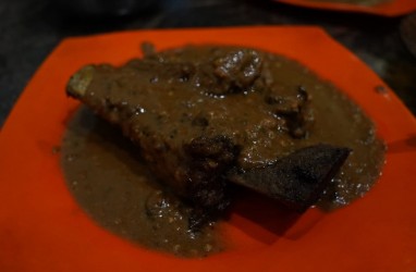 Rahasia Konro Karebosi, Kuliner Legendaris Makassar Sejak 1968