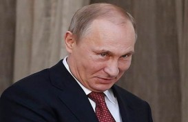 Vladimir Putin Sambut "Pengkhianat" AS dengan Tangan Terbuka