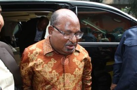 Aktivis Papua Minta Lukas Enembe Hadapi Proses Hukum…