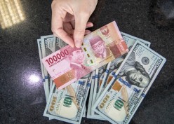 Nilai Tukar Rupiah Terhadap Dolar AS Hari Ini Bertahan di Rp15.000