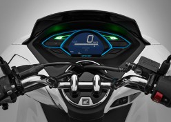 AHM Siapkan 20 Motor Listrik Honda PCX untuk Dukung G20 di Bali