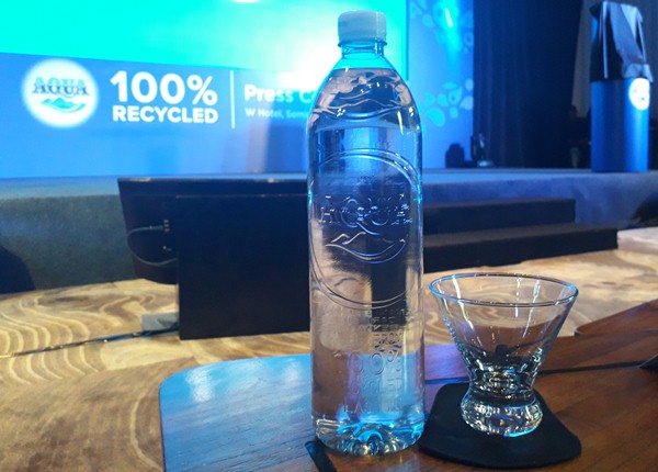 Pertama di Indonesia Ini Botol  Plastik  100 Hasil Daur 