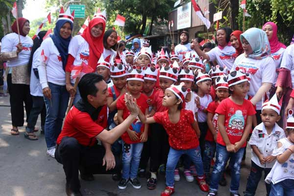  Cat  5 000 Gapura  Merah  Putih  Nippon Paint Formulasikan 