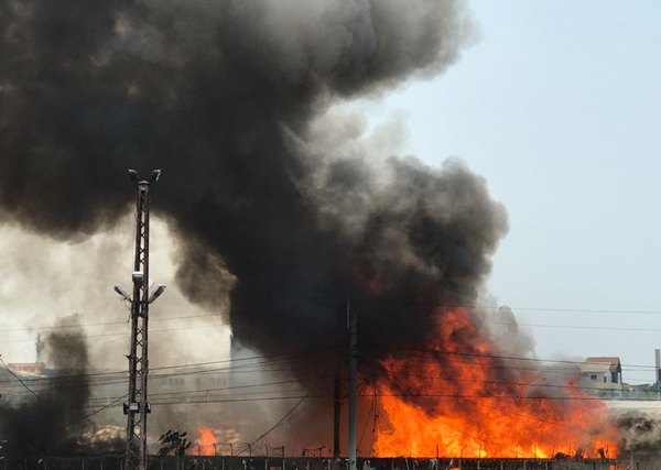 Kebakaran Di Belakang Wtc Mangga Dua Ratusan Rumah Hangus Terbakar